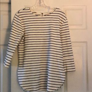3/4 sleeve length navy and white striped shirt